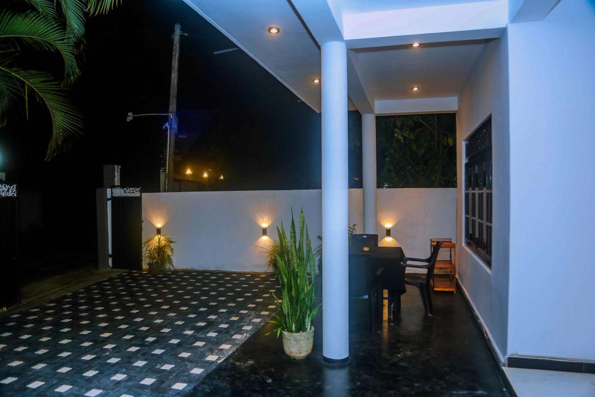 Mirissa Breeze Hotel Exterior foto